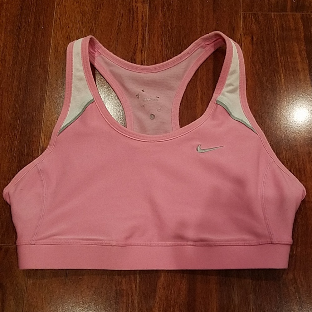 Nike sports bra size S - Picture 1 of 5